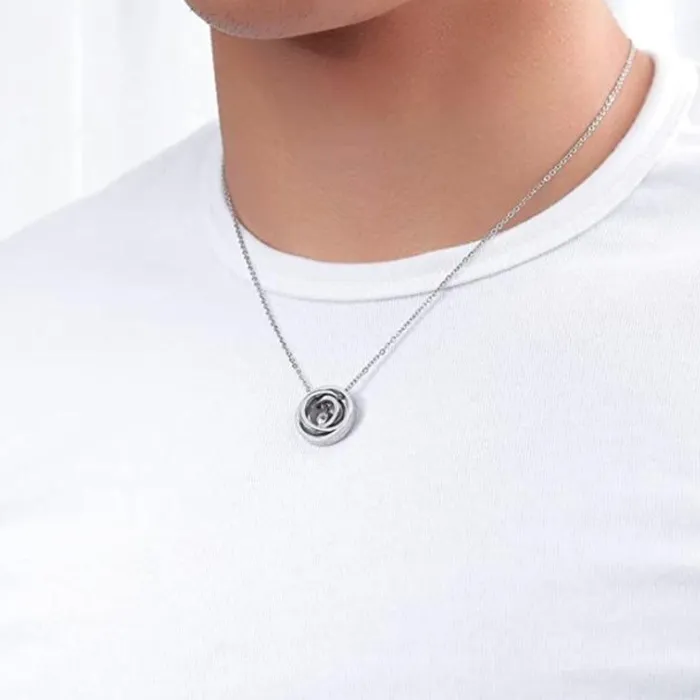 Cadenas de Mujer con Dije Mom y Zirconia Blanca Gold Shield Necklaces