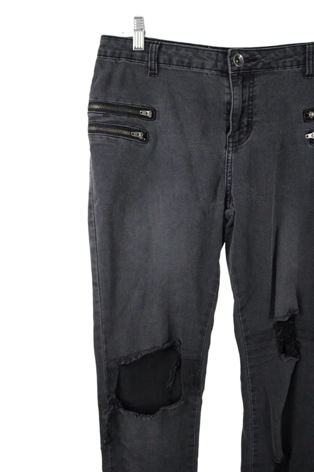 Cotton On Cotton On Ankle Grazer Black Distressed Jean 10 Necklaces