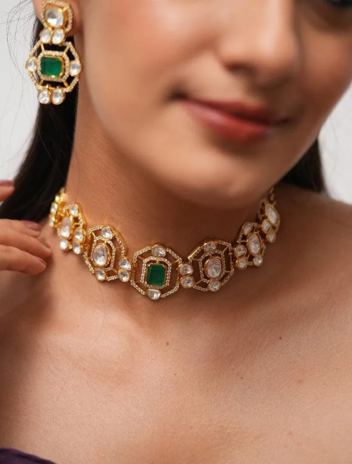 Attrangi PreStyled Sets Saloni Sleek Moissanite Gold Choker Set Attrangi PreStyled Sets Saloni Sleek Moissanite Gold Choker Set