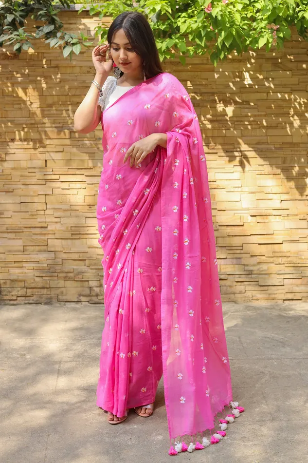 Earrings Teejh Teejh Reiya Pink Embroidered Mulmul Cotton Saree