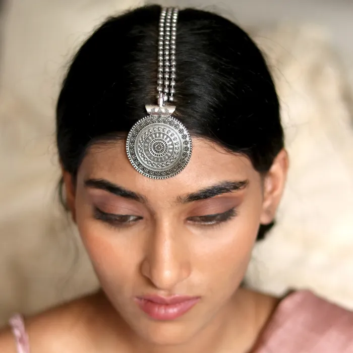 Rings Teejh Sayesha Silver Oxidised Maang Tika Teejh