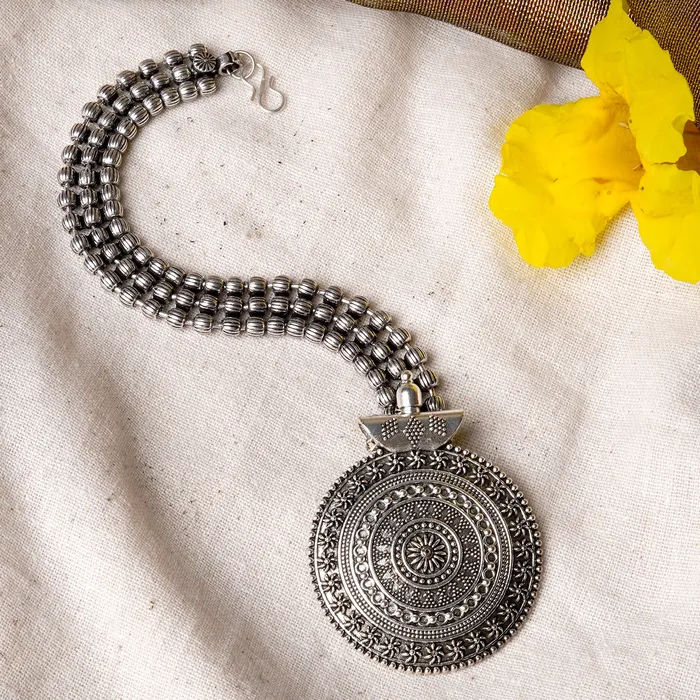 Rings Teejh Sayesha Silver Oxidised Maang Tika Teejh Rings Teejh Sayesha Silver Oxidised Maang Tika Teejh
