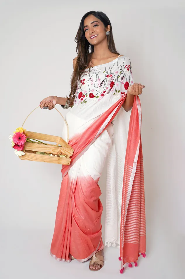Rings Teejh Teejh Floral Wave Red and White Linen Saree with Blouse Piece