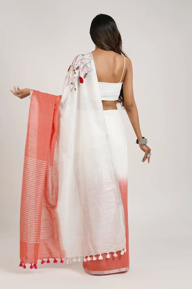 Rings Teejh Teejh Floral Wave Red and White Linen Saree with Blouse Piece Rings Teejh Teejh Floral Wave Red and White Linen Saree with Blouse Piece