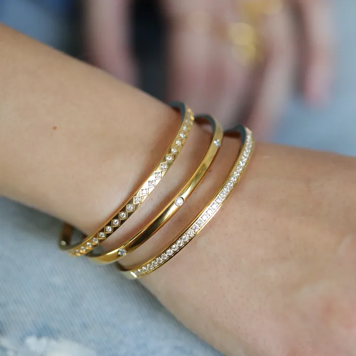 Jewelvers Bracelets 18K GoldFilled Cubic Zirconia Bangle Jewelvers Bracelets 18K GoldFilled Cubic Zirconia Bangle