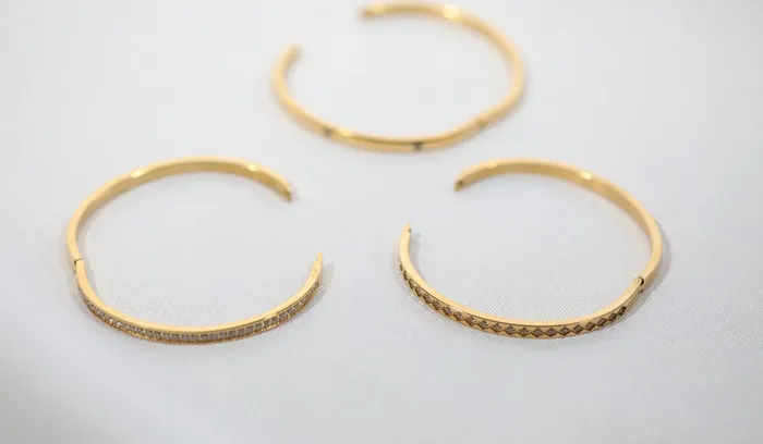 Jewelvers Bracelets 18K GoldFilled Cubic Zirconia Bangle Jewelvers Bracelets 18K GoldFilled Cubic Zirconia Bangle