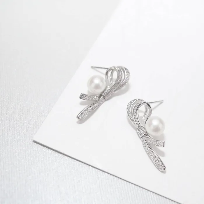 Pearly Lustre Earrings Freshwater Pearl Earrings WE00156 RIBBON