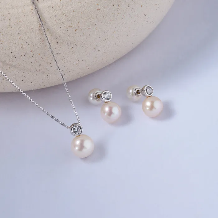 Pearly Lustre Earrings Top Grade Freshwater Pearl Earrings WE00824 BUBBLE