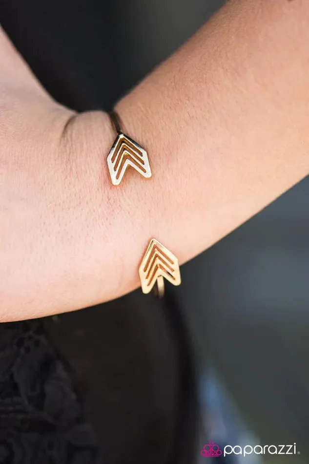 Bracelets Paparazzi Bracelet Aim For The Stars Gold Paparazzi Jewelry
