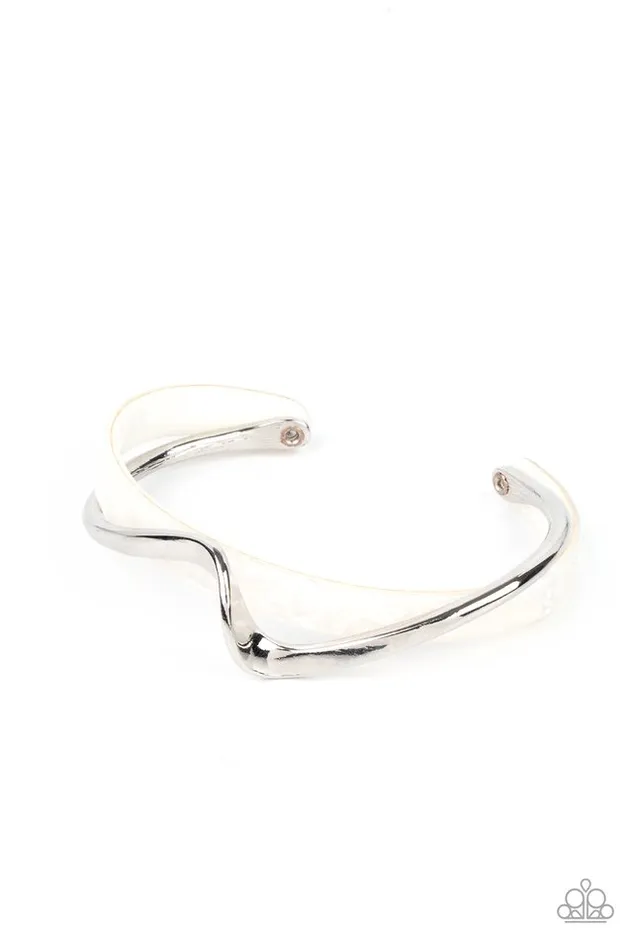 Bracelets Paparazzi Jewelry Paparazzi Bracelet Craveable Curves White Bracelets Paparazzi Jewelry Paparazzi Bracelet Craveable Curves White