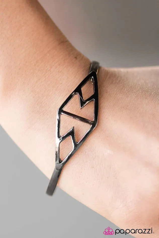 Bracelets Paparazzi Jewelry Paparazzi Bracelet Lone Peak Black
