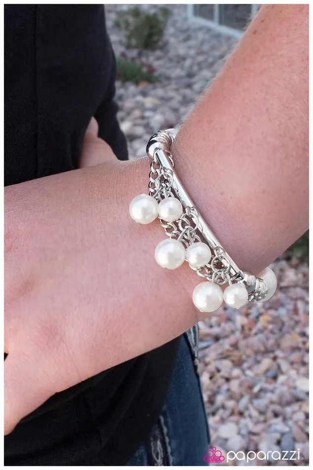 Bracelets Paparazzi Jewelry Paparazzi Bracelet To Be Desired White