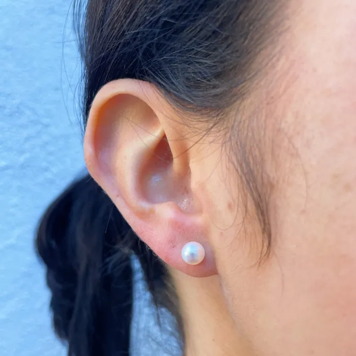 Croghans Earrings 6mm A Akoya Pearl 14K Yellow Gold Stud Earrings