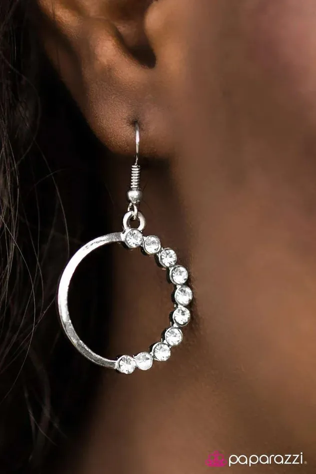 Earrings Paparazzi Earring Bubbly Personality White Paparazzi Jewelry