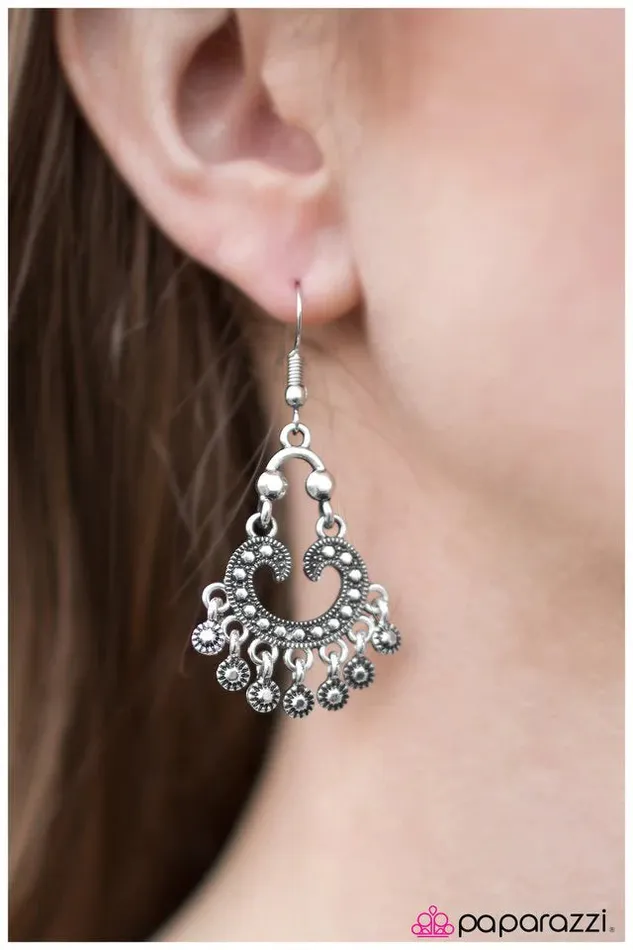 Earrings Paparazzi Jewelry Paparazzi Earring I Will Grant You Three Wishes Silver