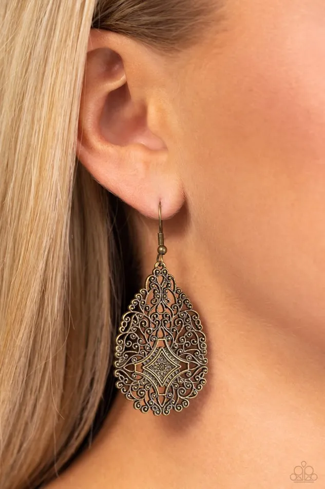 Earrings Paparazzi Jewelry Paparazzi Earring Meadow Magic Brass