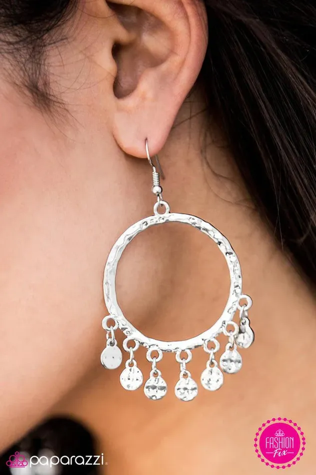 Earrings Paparazzi Jewelry Paparazzi Earring Rise and CHIME Silver