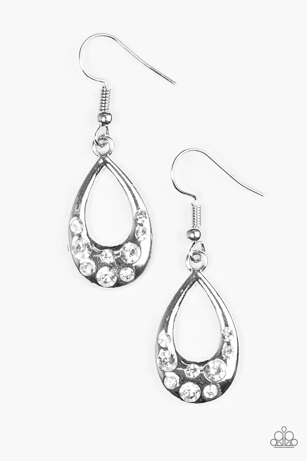 Earrings Paparazzi Jewelry Paparazzi Earring Twinkly Teardrops White