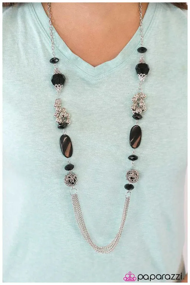 Necklaces Paparazzi Jewelry Paparazzi Necklace MVP Black