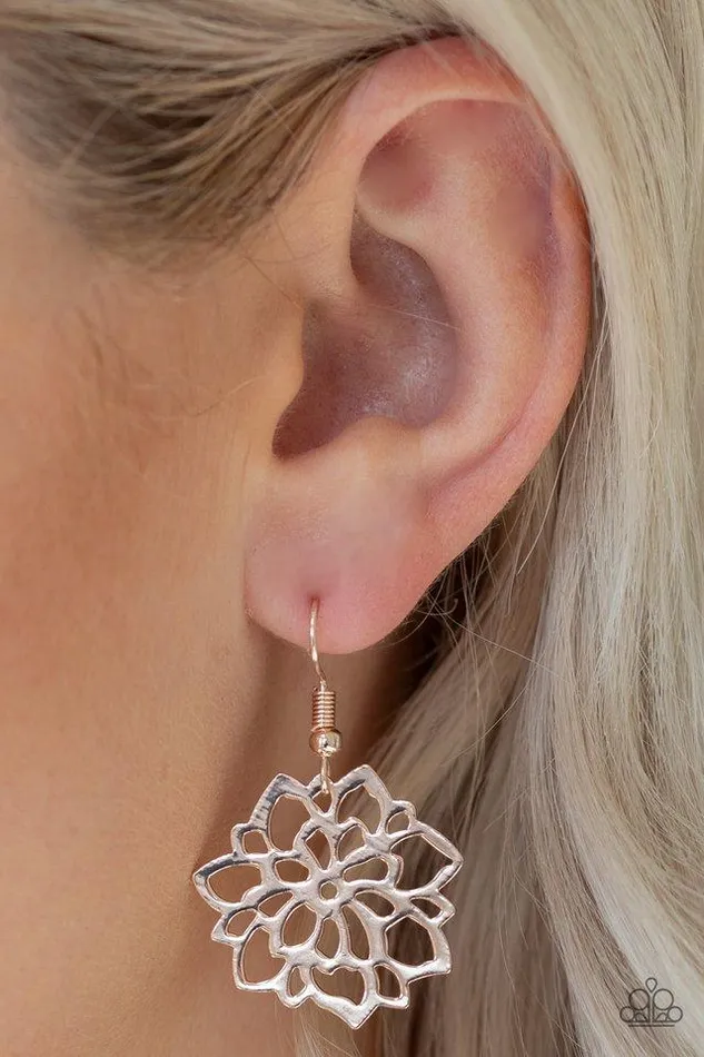 Paparazzi Earring Darling Dahlia Rose Gold Paparazzi Jewelry Earrings