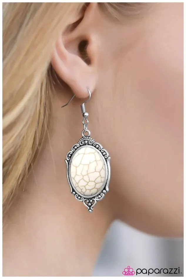 Paparazzi Earring The Grand Ole Opry White Paparazzi Jewelry Earrings