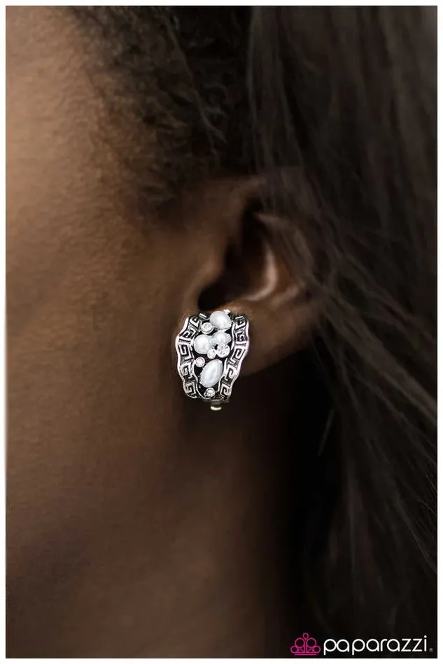 Paparazzi Earring You Aint Seen Nothing Yet Silver Paparazzi Jewelry Earrings