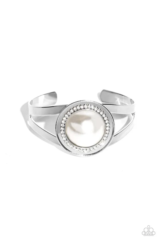 Paparazzi Jewelry Bracelets Paparazzi Bracelet Put On The GLITZ White Paparazzi Jewelry Bracelets Paparazzi Bracelet Put On The GLITZ White