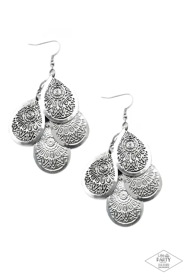 Paparazzi Jewelry Earrings Paparazzi Earring A Leading Light Silver
