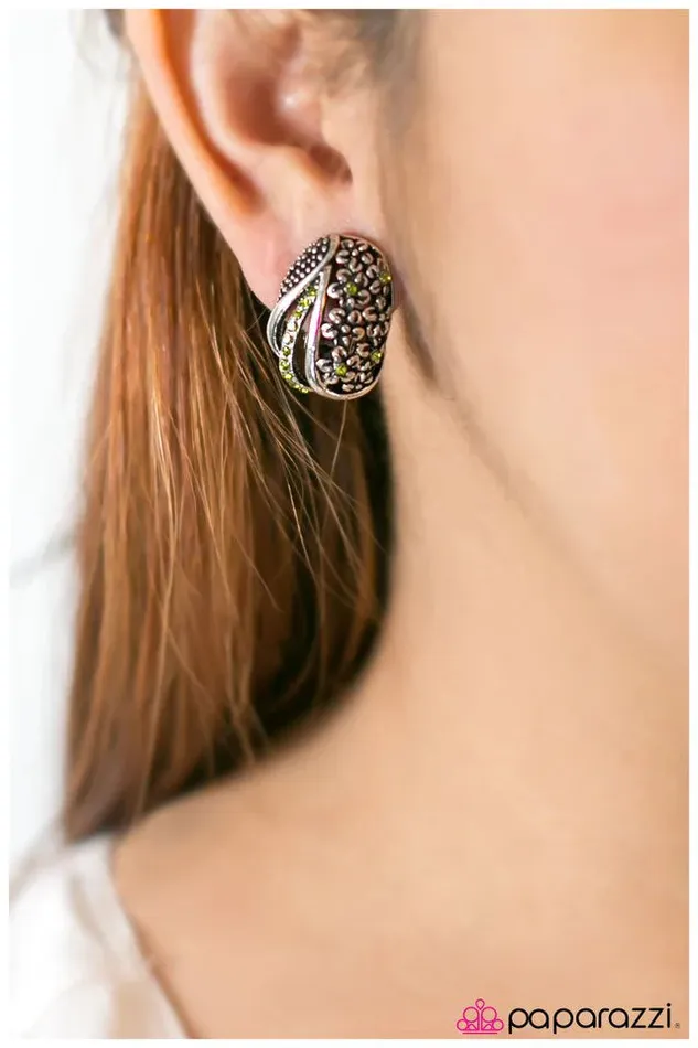 Paparazzi Jewelry Earrings Paparazzi Earring How The Story Goes Green