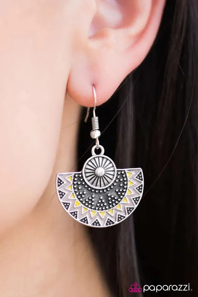 Paparazzi Jewelry Earrings Paparazzi Earring Tahitian Cruise Yellow