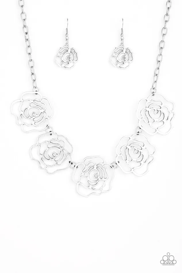 Paparazzi Jewelry Necklaces Paparazzi Necklace Budding Beauty Silver Paparazzi Jewelry Necklaces Paparazzi Necklace Budding Beauty Silver