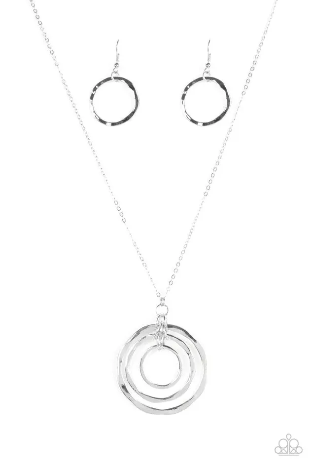 Paparazzi Jewelry Necklaces Paparazzi Necklace Full Eclipse Silver