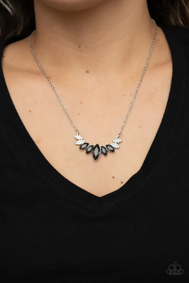 Paparazzi Jewelry Necklaces Paparazzi Necklace One Empire at a Time Silver
