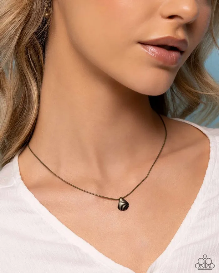 Paparazzi Jewelry Necklaces Paparazzi Necklace Seashell Simplicity Brass Paparazzi Jewelry Necklaces Paparazzi Necklace Seashell Simplicity Brass