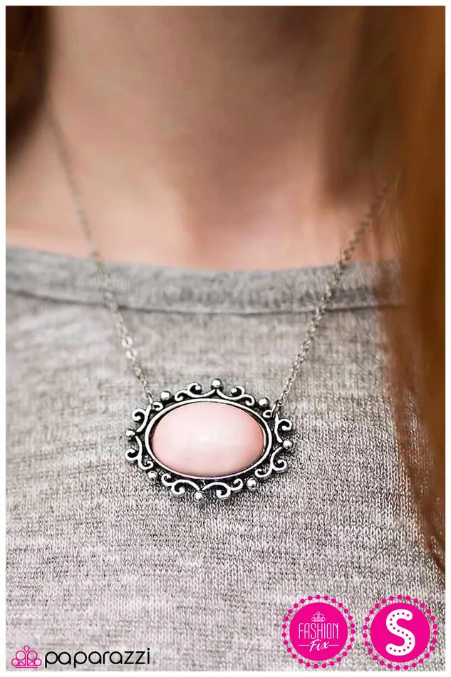 Paparazzi Jewelry Necklaces Paparazzi Necklace The Royal Opera Pink