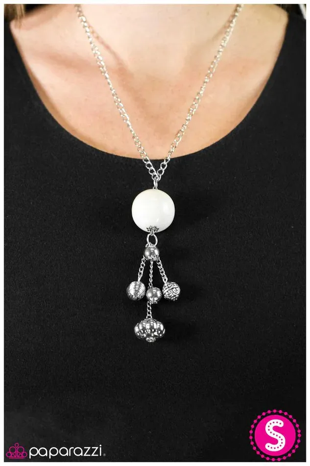 Paparazzi Necklace Globetrotter White Paparazzi Jewelry Necklaces