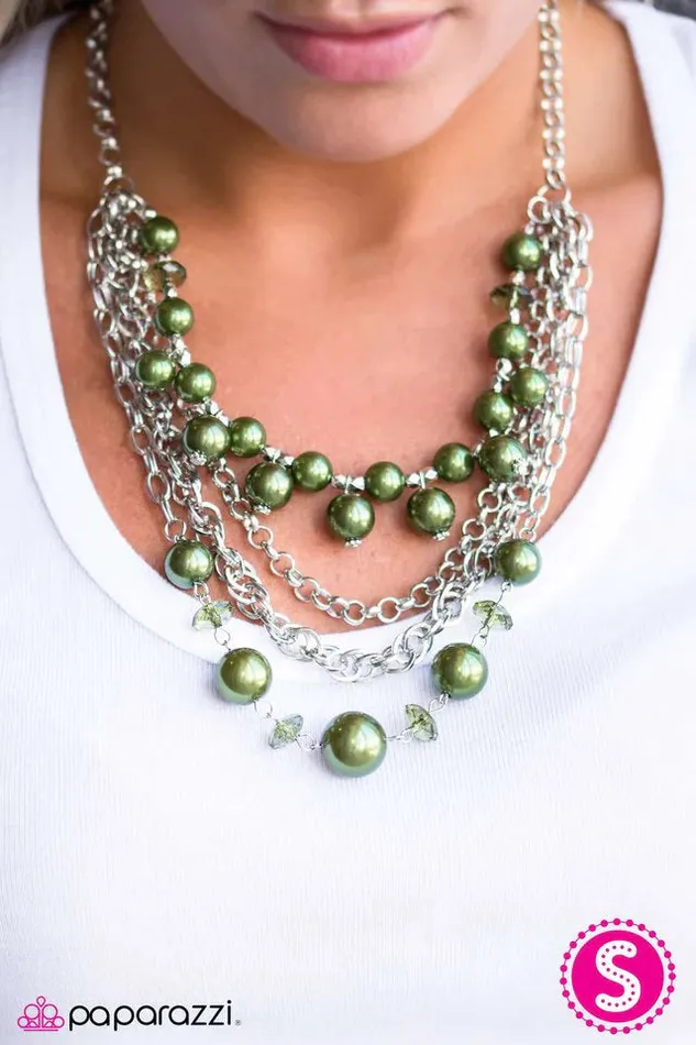 Paparazzi Necklace When On Wall Street Green Paparazzi Jewelry Necklaces