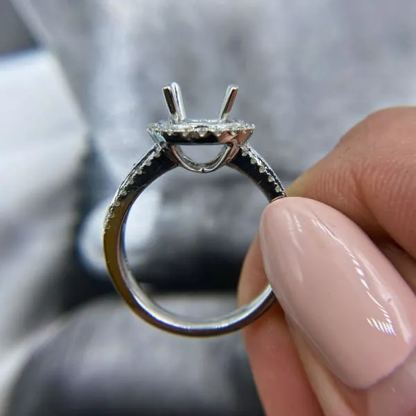 PreStyled Sets Diamond Source NYC 18k white gold setting with 87ct diamonds KR06602XD1501 PreStyled Sets Diamond Source NYC 18k white gold setting with 87ct diamonds KR06602XD1501