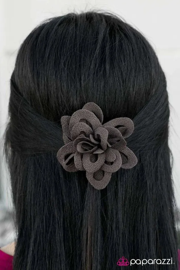 Rings Paparazzi Jewelry Paparazzi Hair Accessories Hold Me Closer Silver