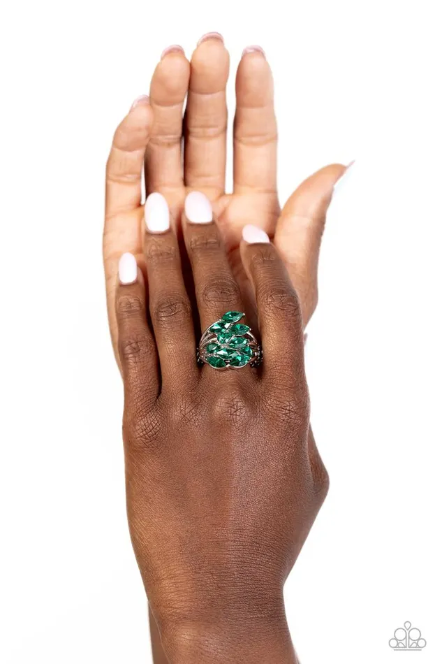 Rings Paparazzi Jewelry Paparazzi Ring Wave of Whimsy Green