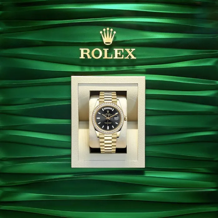 Rolex Day Date 40mm Ref 228348rbr0001 Black Stick Dial Diamond Bezel 18K Yellow Gold President Bracelet Mens Watch Rolex Bracelets