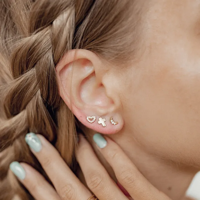 Hey Happiness Earrings Renewal Stud Earrings 9K Gold