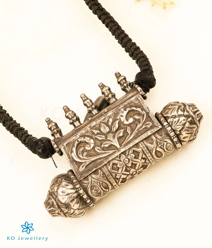 Jaipur Necklaces The Dayanita Silver Antique Necklace