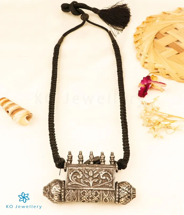 Jaipur Necklaces The Dayanita Silver Antique Necklace