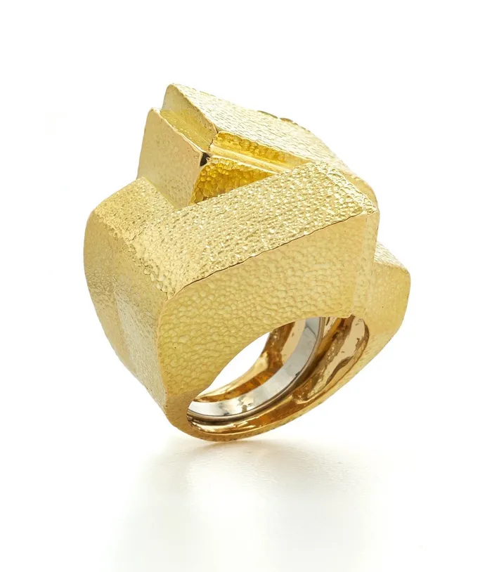 Rings David Webb Workshop Ski Slope Ring Hammered Gold