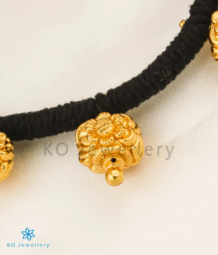 Silversmith Necklaces The Kadru Silver Rudraksha Thread Necklace