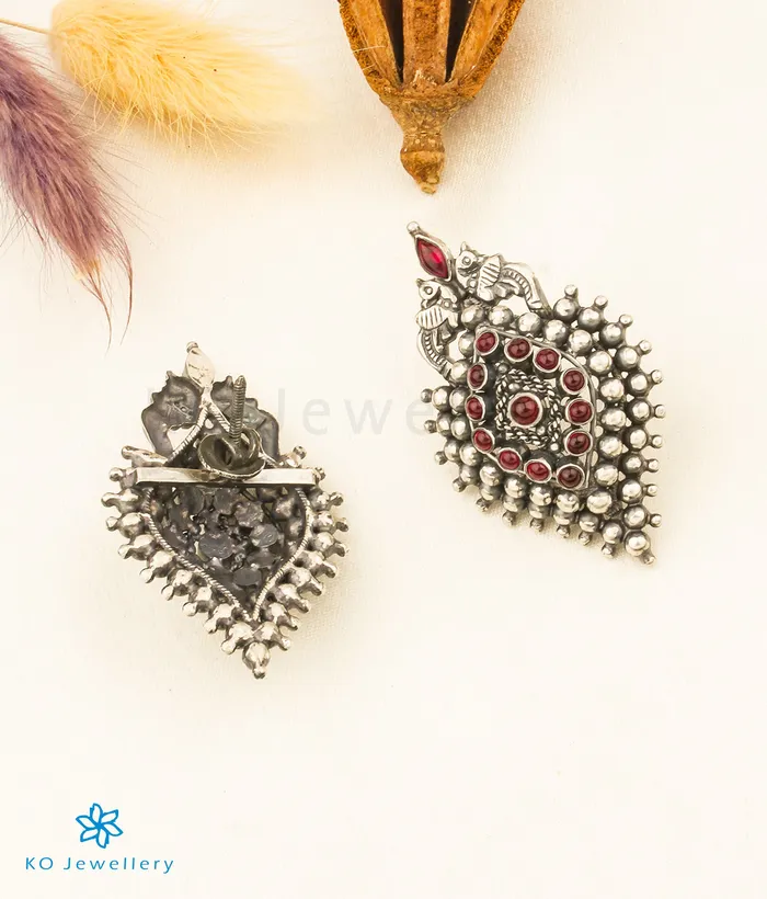 The Dvikarani Silver Pendant Set OxidisedThin Chain Silversmith Necklaces